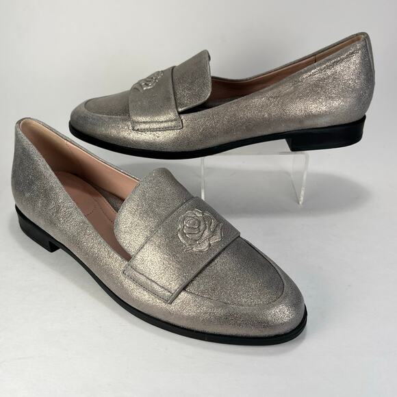 Taryn Rose Loafers 8.5 Blossom Metallic Silver Leather Slip On Shoe Embossed - Picture 1 of 10